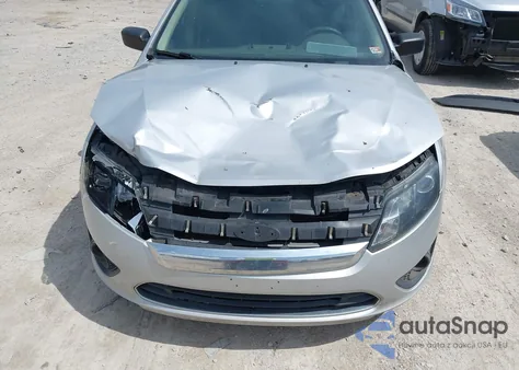 2010 Ford Fusion S z USA, uszkodzony, nr VIN 3FAHP0GA9AR216420